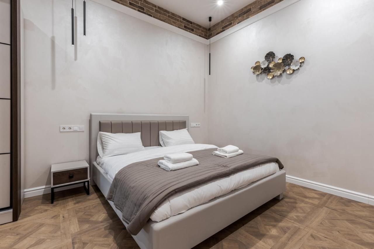 View On Rynok Square Apartments Lviv Dış mekan fotoğraf