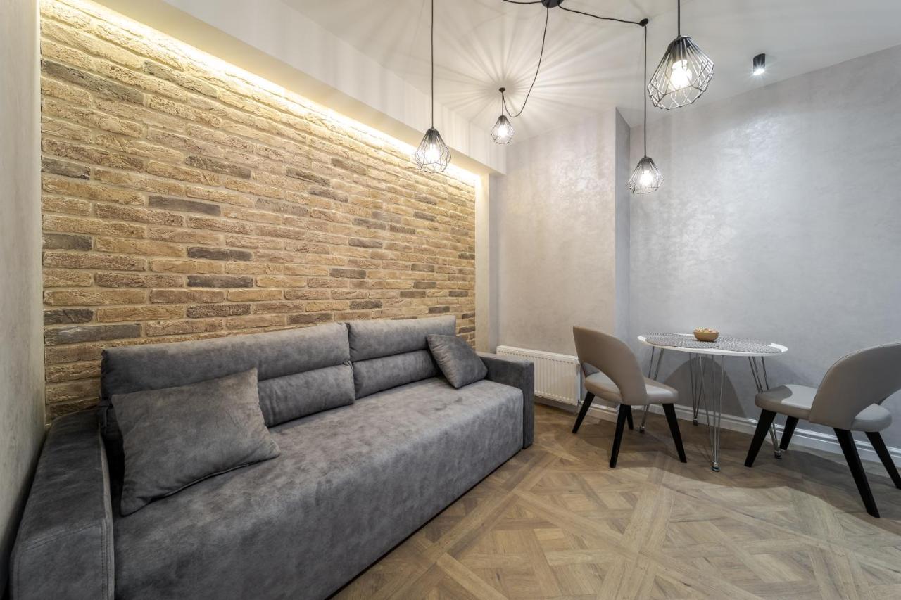 View On Rynok Square Apartments Lviv Dış mekan fotoğraf