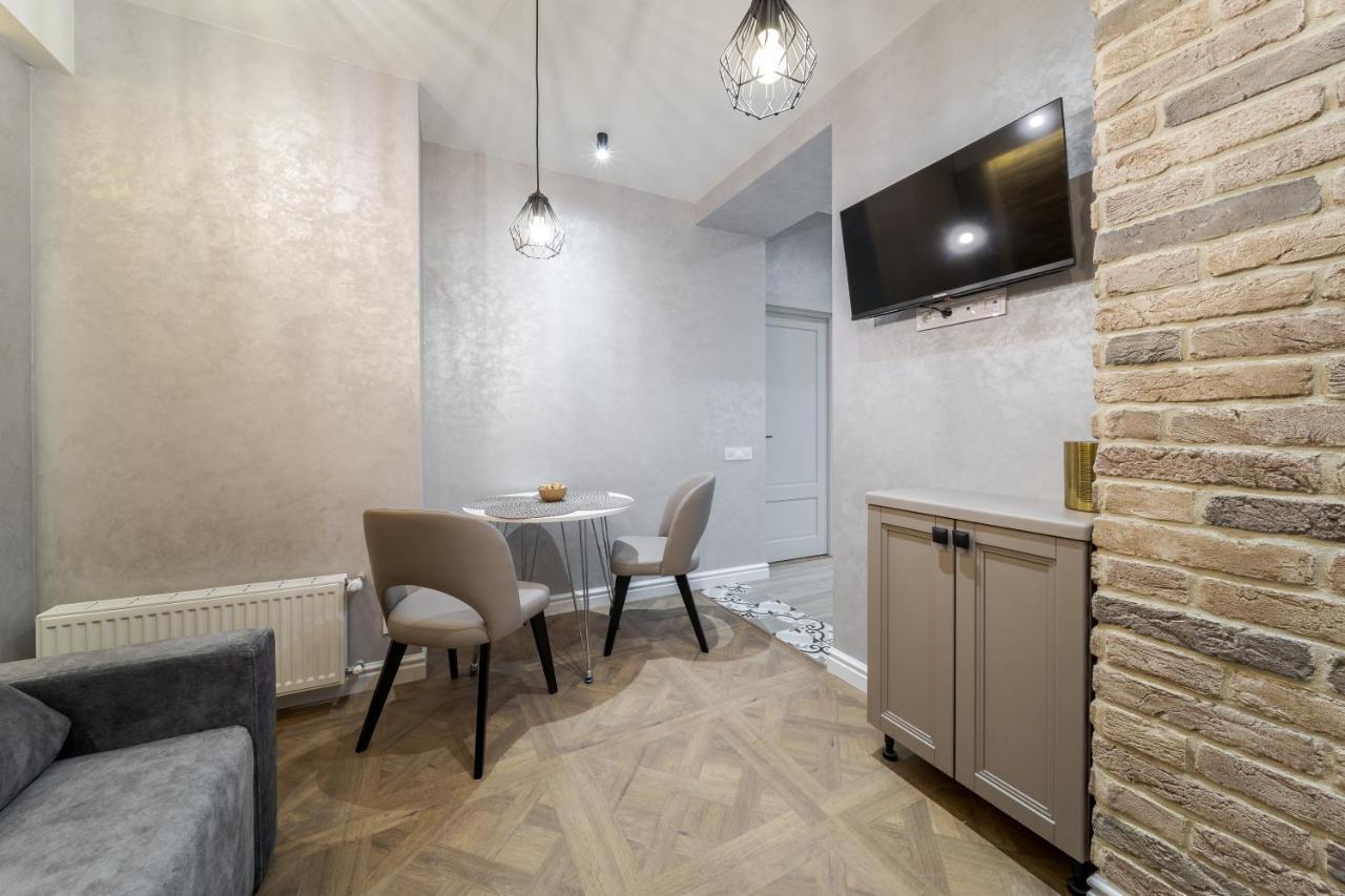 View On Rynok Square Apartments Lviv Dış mekan fotoğraf